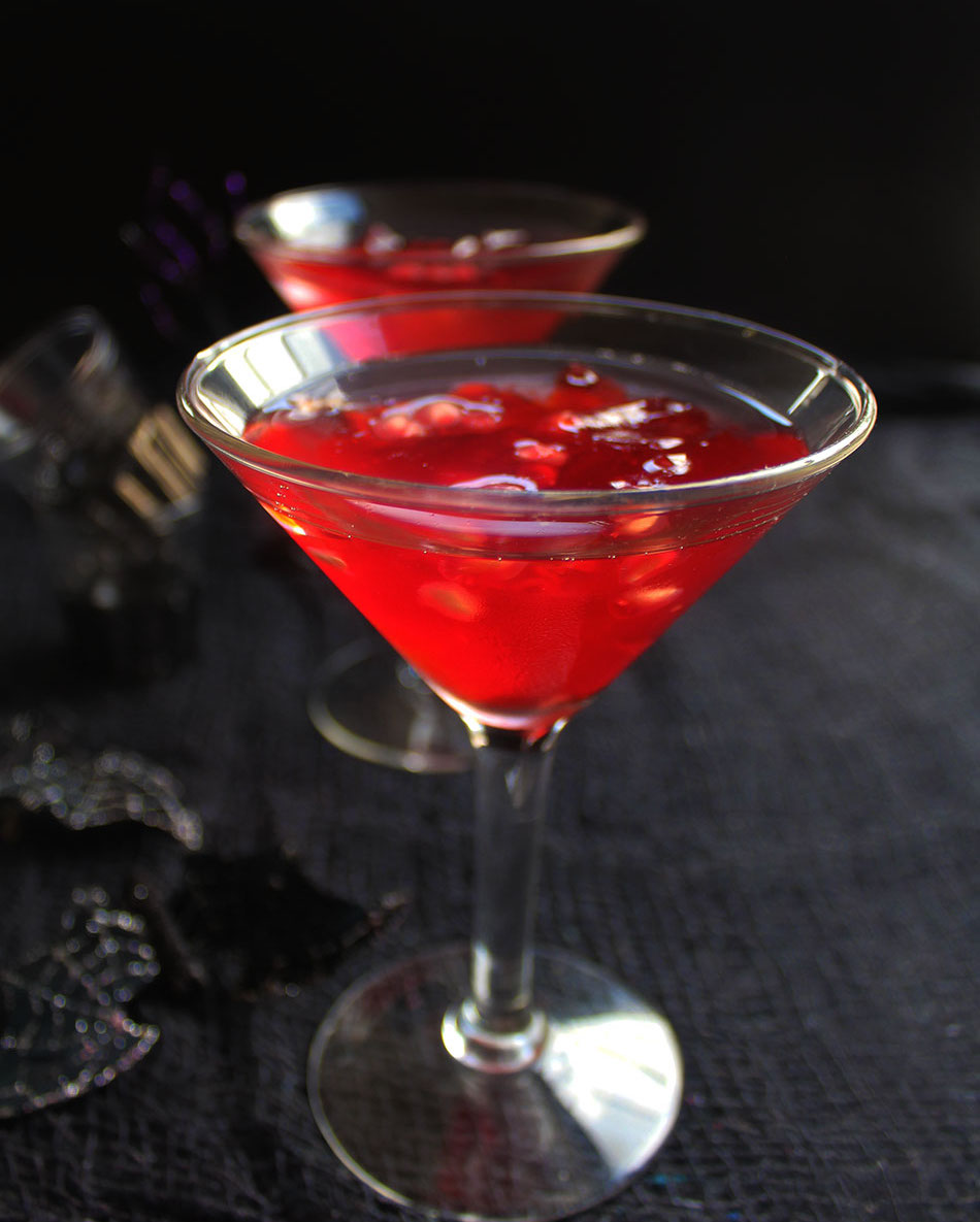 Berry-Pomegrante-Halloween-Martini_MichelleLara_CupcakesCocktailsAndKids_vertical_cck
