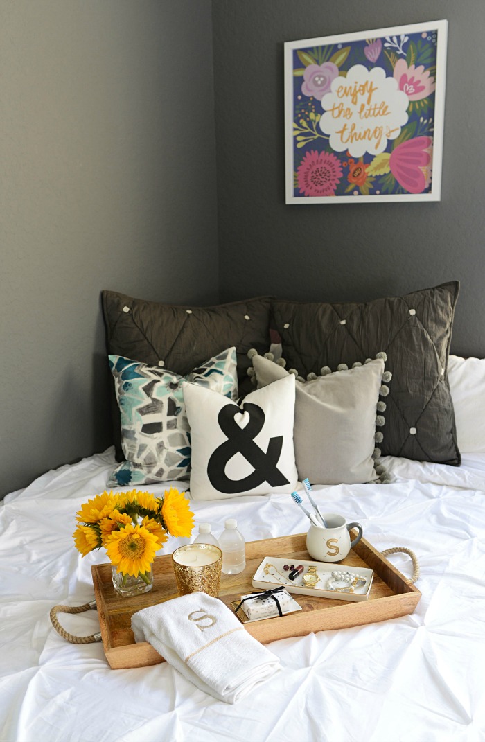 How to prep your guest room