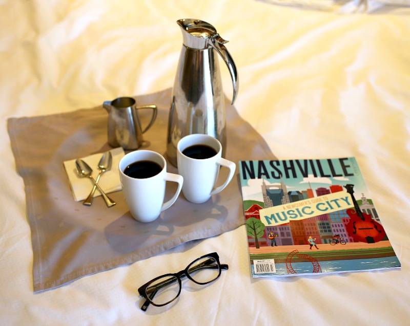 Hutton Hotel room service // hat to Eat, See & Do in Nashville - Ultimate Girls Weekend in Nashville by popular Florida lifestyle blogger The Modern Savvy