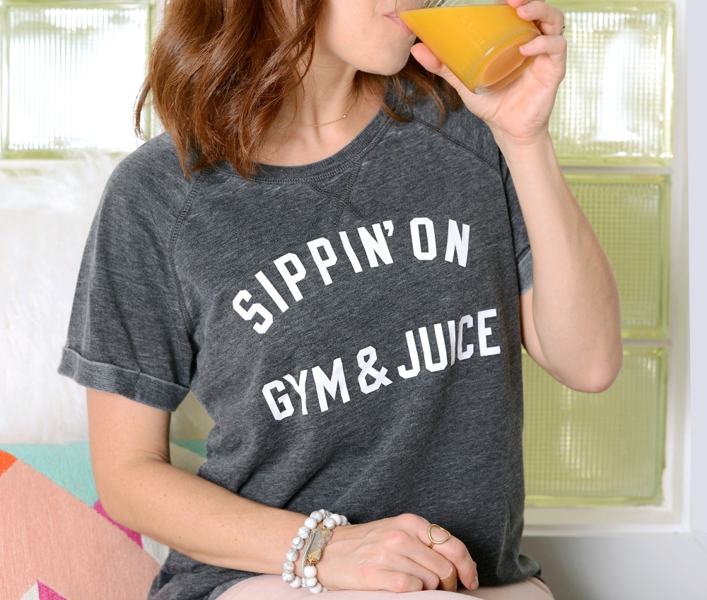 Cutest (Target!) tee, plus good juice, how to make your health a priority and all the good stuff // the modern savvy
