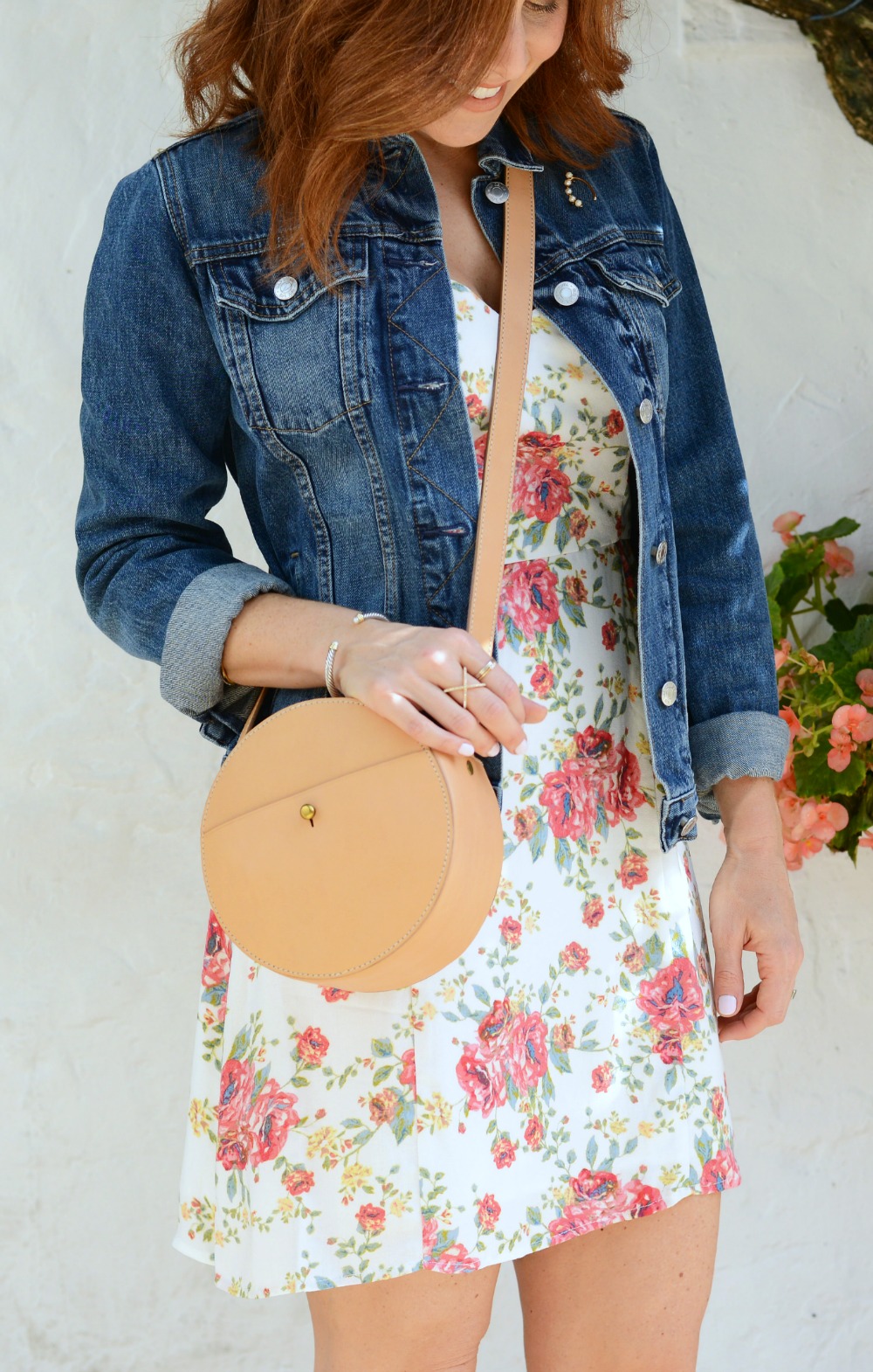 Madewell circle bag completes a timeless spring look // modern savvy, a life & style blog for women over 30