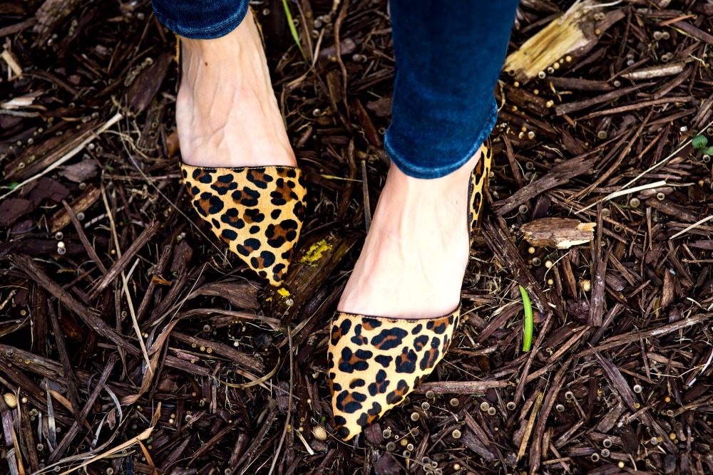 Leopard pointy-toe flats (the perfect "neutral")