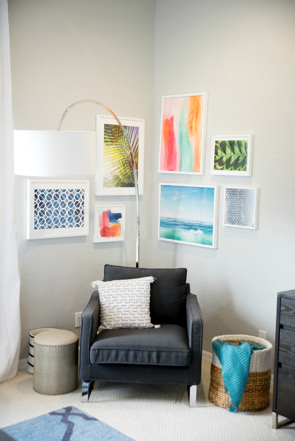 How to Create a Gallery Wall // the modern savvy