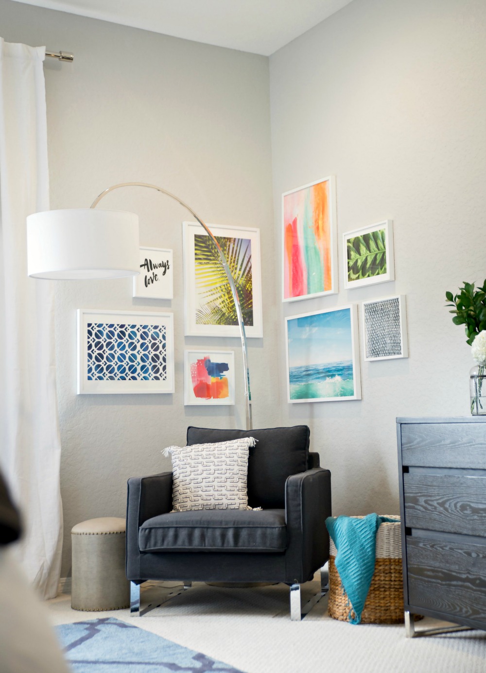 How to Create a Gallery Wall -- 10 helpful tips so you can do it yourself!
