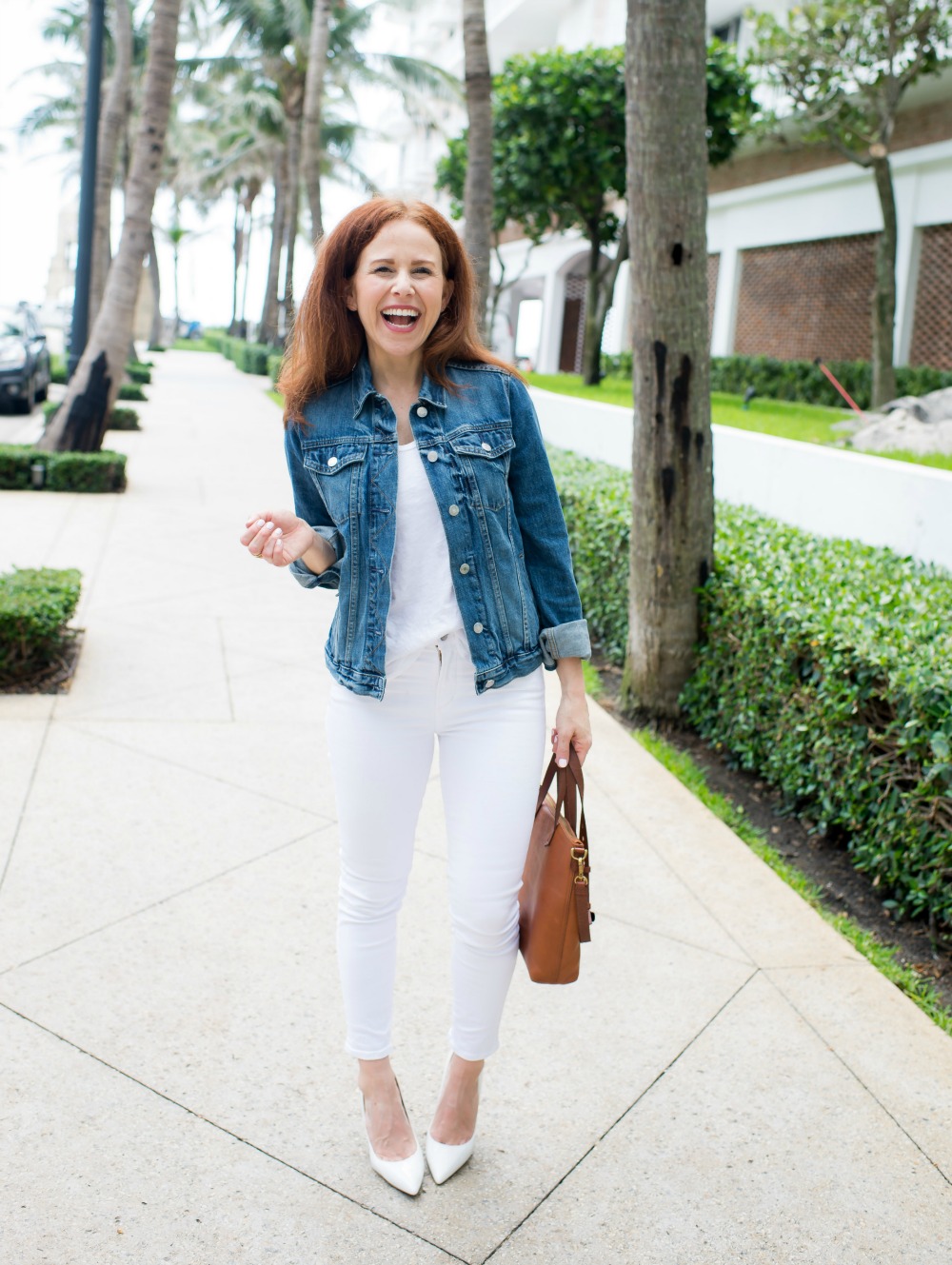 Five Easy, Cute Outfit Ideas for a White tee and white jeans #summeroutfit #whitetee #whitedenim | How to Wear White Jeans & White Tee - outfit ideas featured by popular Florida style blogger, The Modern Savvy