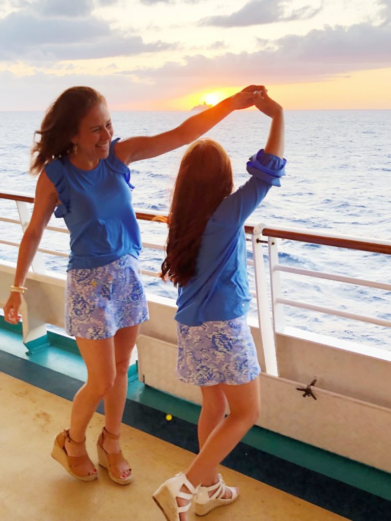 Lilly Pulitzer mother daughter style // what to pack for a cruise