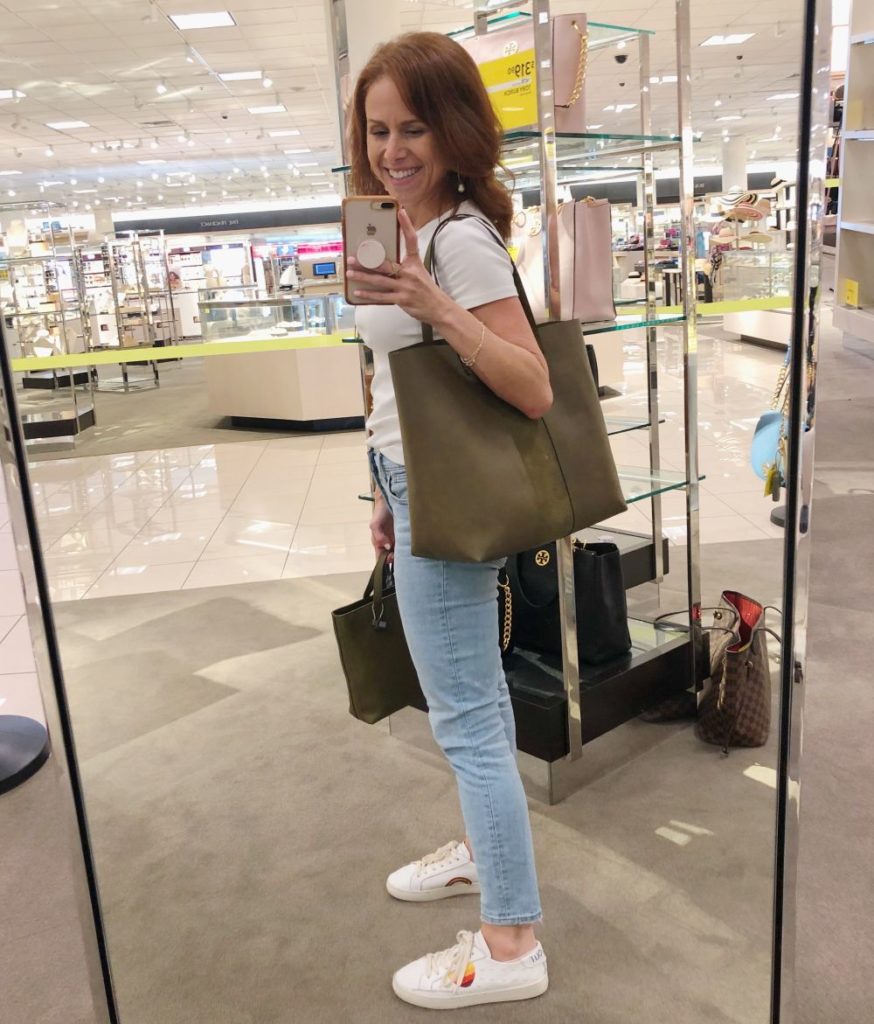 Nordstrom Anniversary Sale 2019: Fitting Room Try-On Session & My Favorite Under $100 finds! by popular Florida fashion blog, The Modern Savvy: image of woman holding a large Madewell transport tote.